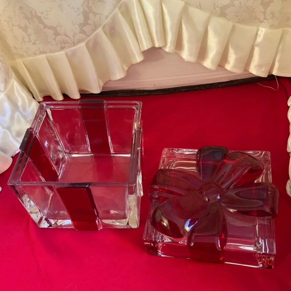 GODINGER VINTAGE GLASS BOW BOX